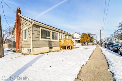 314 Half St, Monroe, MI 48161 - photo 4