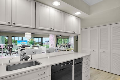 G 43 Kitchen 3