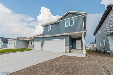 7372 27th St S, Fargo, ND 58104-11