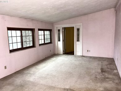 14755 S Graves Rd, Mulino, OR 97042 - photo 6