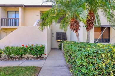 4580 Longwater Chase unit 61, Sarasota, FL 34235 - photo 2