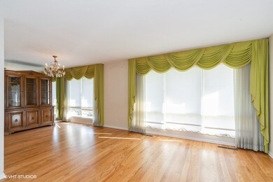 2024 Plainfield Dr, Des Plaines, IL 60018 - photo 2