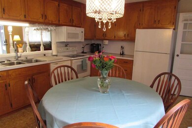 521 Holly Dr, Myrtle Beach, SC 29577 - photo 2