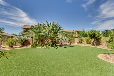 9000+ Sqft Lot - Large Backyard