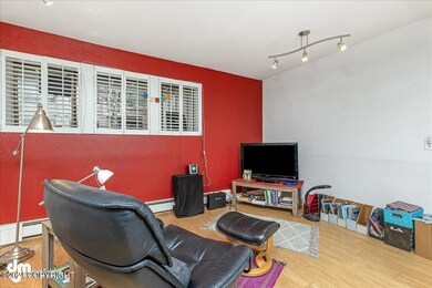 04-Living Room 20240419-DW-8634