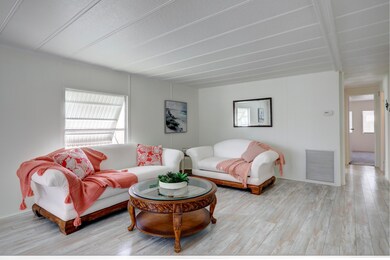 850 Laurel Cir, Sebastian, FL 32976 - photo 2