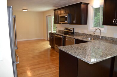 53 Fanning Ln, Greenville, RI 02828 - photo 2
