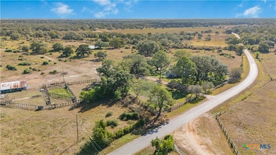 1733 County Road 284, Edna, TX 77957 - photo 7