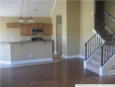 1442 Lake Front Dr E, Hernando, MS 38632 - photo 5