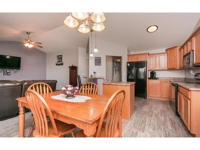 Dining/Kitchen Area
