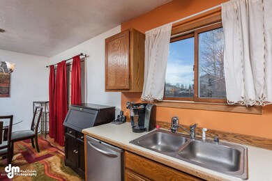 7988 Moose Run Circle-large-016-Kitchen2