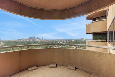 5000 Montrose Blvd unit 18C, Houston, TX 77006 - photo 6