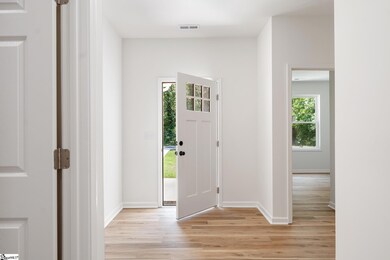 412 Burrell St, Pendleton, SC 29670 - photo 4