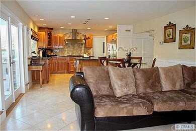 Family room to kitchen