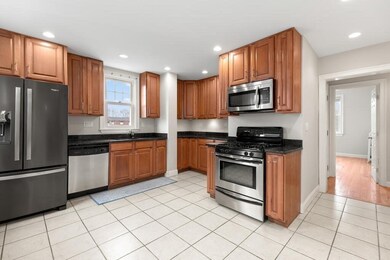 5090 Washington St unit 2, West Roxbury, MA 02132 - photo 4