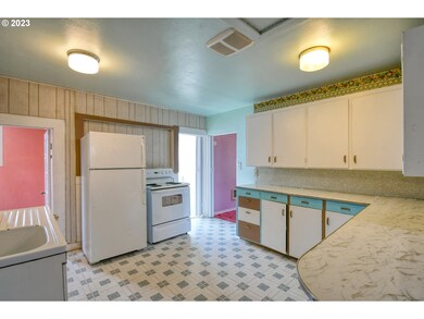 1116 NW Despain Ave, Pendleton, OR 97801 - photo 7