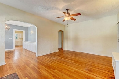 307 S Tremont Dr, Greensboro, NC 27403 - photo 7