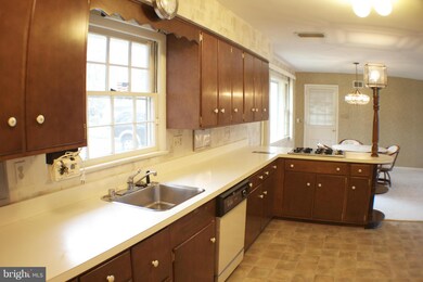 6361 Lyric Ln, Falls Church, VA 22044 - photo 6