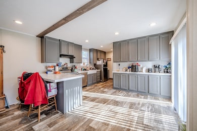 4090 Pyburn Dr, Savannah, TN 38372 - photo 7