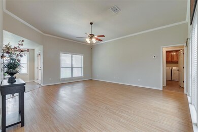 417 Sweetwater Dr, Weatherford, TX 76085 - photo 4