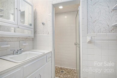 389 Brookview Rd, Statesville, NC 28625 - photo 4