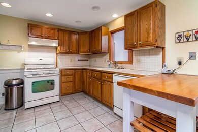 20 Timberland Dr, Riverside, RI 02915 - photo 4