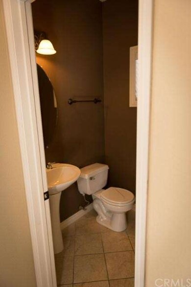 Powder room.