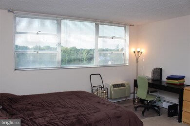 Radnor House unit 612, Bryn Mawr, PA 19010 - photo 4