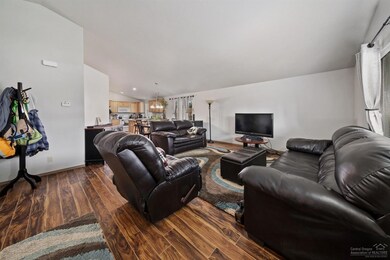 63305 Vogt Rd, Bend, OR 97701 - photo 2