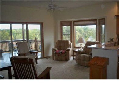 Hearth/TV Room