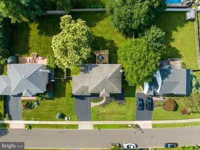 296 Hidden Spring Ln, Langhorne, PA 19047 - photo 5