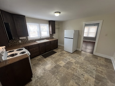 118 N Ingram St, Pulaski, TN 38478 - photo 3