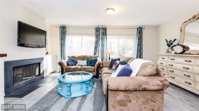 2281 Chestnut Burr Ct, Reston, VA 20191 - photo 3