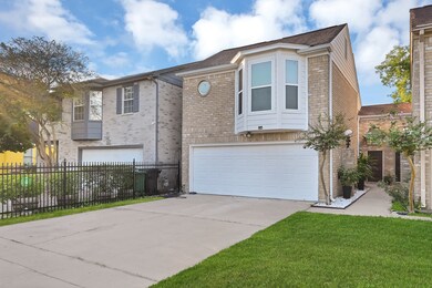 712 Algregg St, Houston, TX 77008 - photo 4