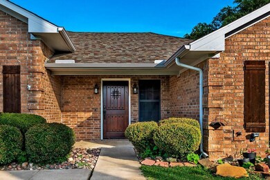 306 Bryant St, Pottsboro, TX 75076 - photo 5