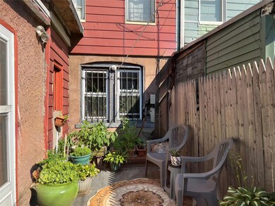 1205 Hancock St, Brooklyn, NY 11221 - photo 3