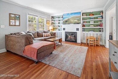 2031 Regent St, Schenectady, NY 12309 - photo 5