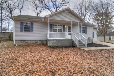 702 Madison St, Manchester, TN 37355 - photo 2