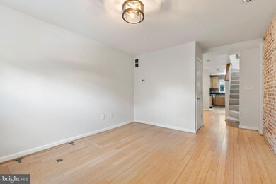 106 W Lee St, Baltimore, MD 21201 - photo 3