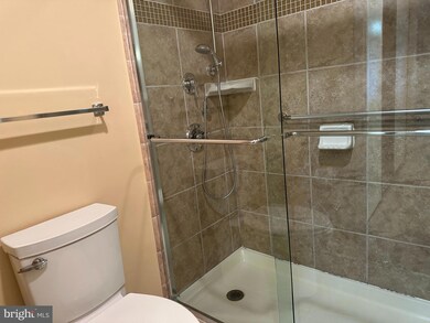3500 Forest Edge Dr unit 3F, Silver Spring, MD 20906 - photo 5