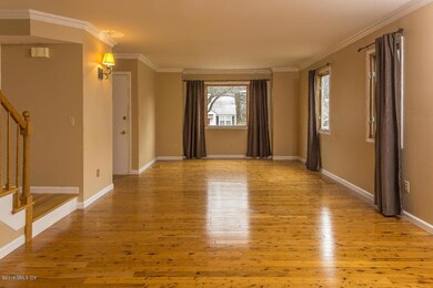 10 Hollow Wood Ln unit A, Greenwich, CT 06831 - photo 3