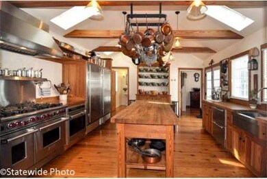 16 Hancock St, Plainville, MA 02762 - photo 7