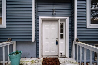 1067 Deer Run E, Bushkill, PA 18324 - photo 5