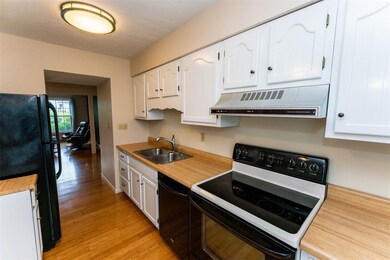 332 Georgetowne Village, Indiana, PA 15701 - photo 7