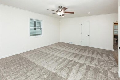 6113 College Ave, Des Moines, IA 50322 - photo 6