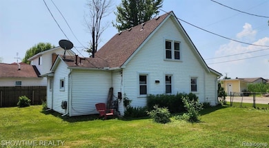 9825 Willow Ct, Clay, MI 48001 - photo 3