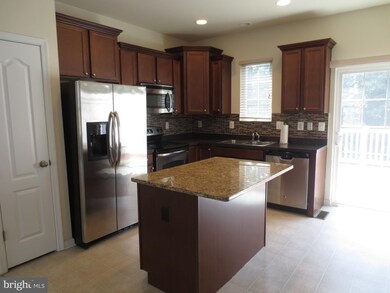 11727 Sunningdale Place, Waldorf, MD 20602 - photo 4