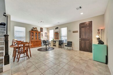 3802 Eastbury Ln, Pearland, TX 77584 - photo 3