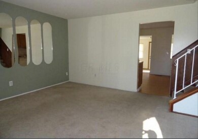 5297 Glenbriar Ct, Columbus, OH 43232 - photo 3