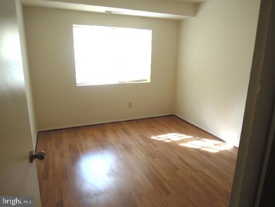 11912 Tarragon Rd unit B, Reisterstown, MD 21136 - photo 5